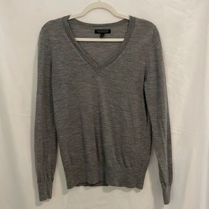 Banana Republic V-Neck Wool Sweater